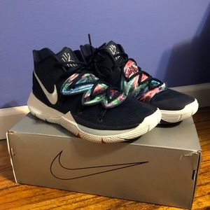 Kyrie 5’s